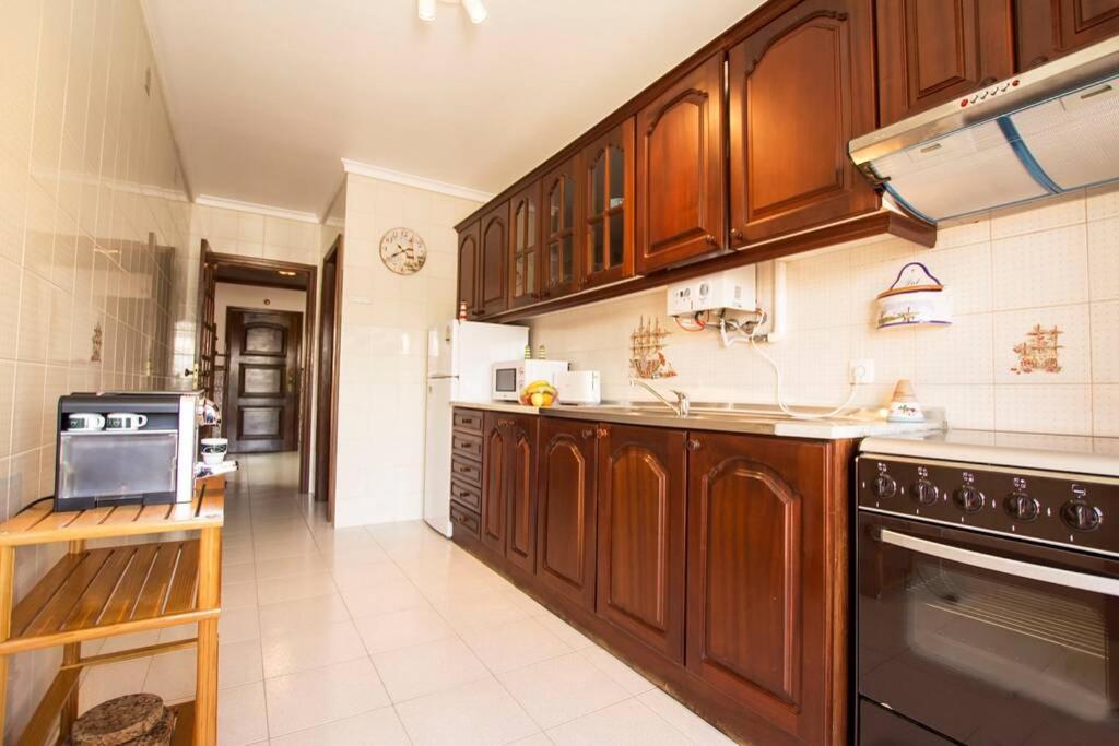 Gafanha da Nazaré Casa Dos Farois Garagem Gratuito Praia Da Barra מראה חיצוני תמונה